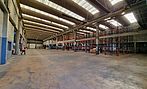 Entrepôt d'environ 3 082 m², à louer à 10 minutes de Tours